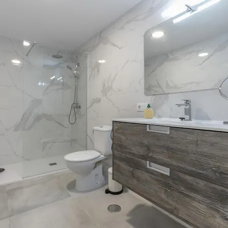Edificio El Baifo Loco - Constantin * غران تاراغال